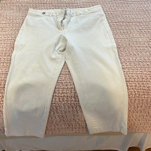 Capri pants from White House Black Market in great condition